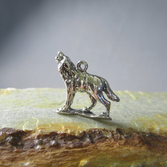 Sterling Silver Wolf Charm Singing to the Moon - Picture 1 of 7